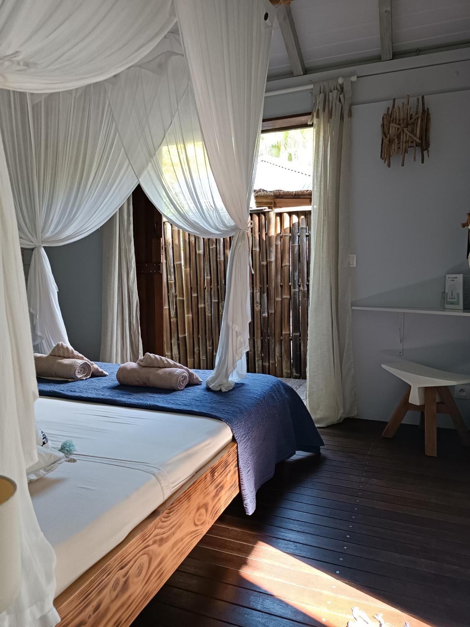 Tiki Paradise Lodge Fwi Sainte-Anne  Kültér fotó