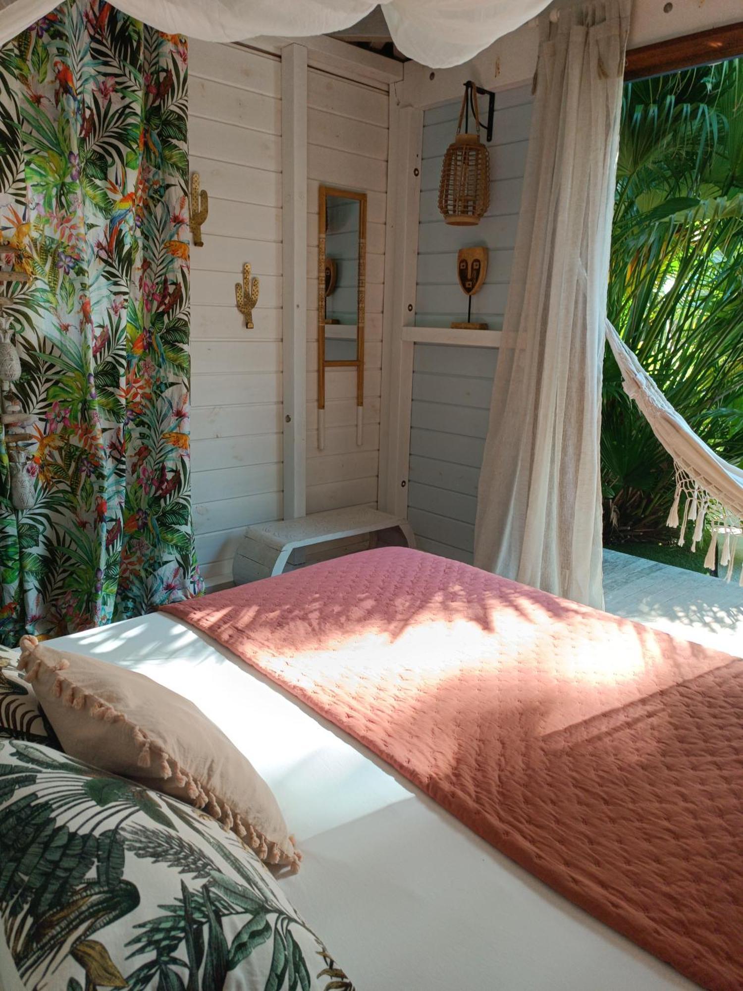 Tiki Paradise Lodge Fwi Sainte-Anne  Kültér fotó