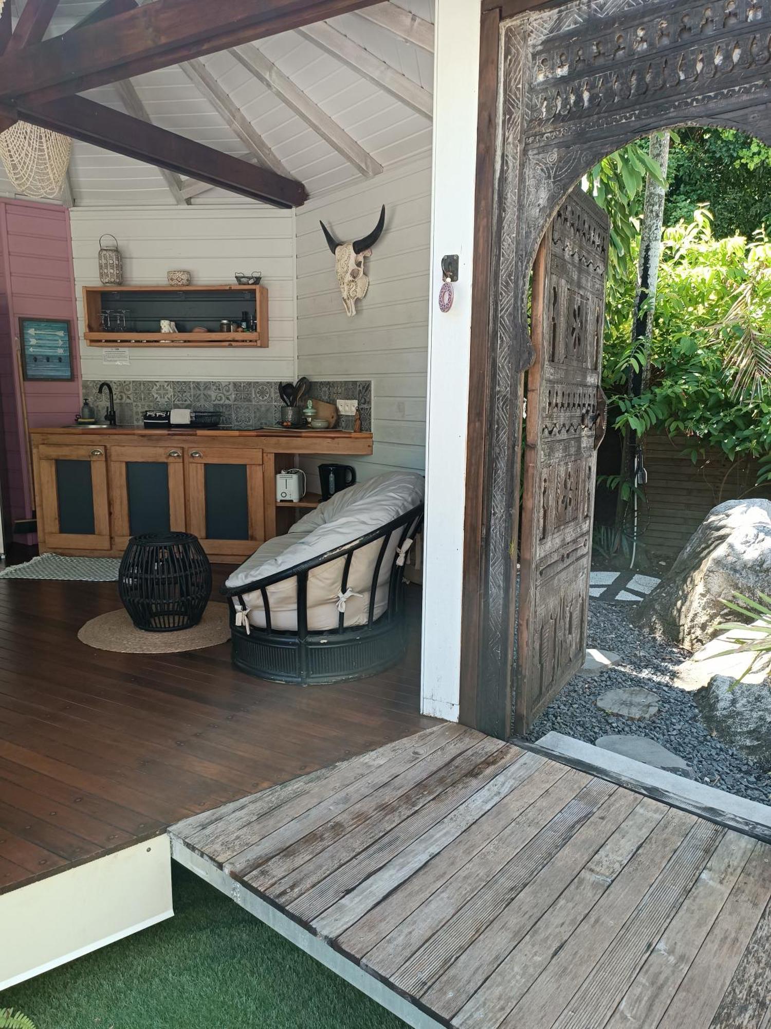 Tiki Paradise Lodge Fwi Sainte-Anne  Kültér fotó