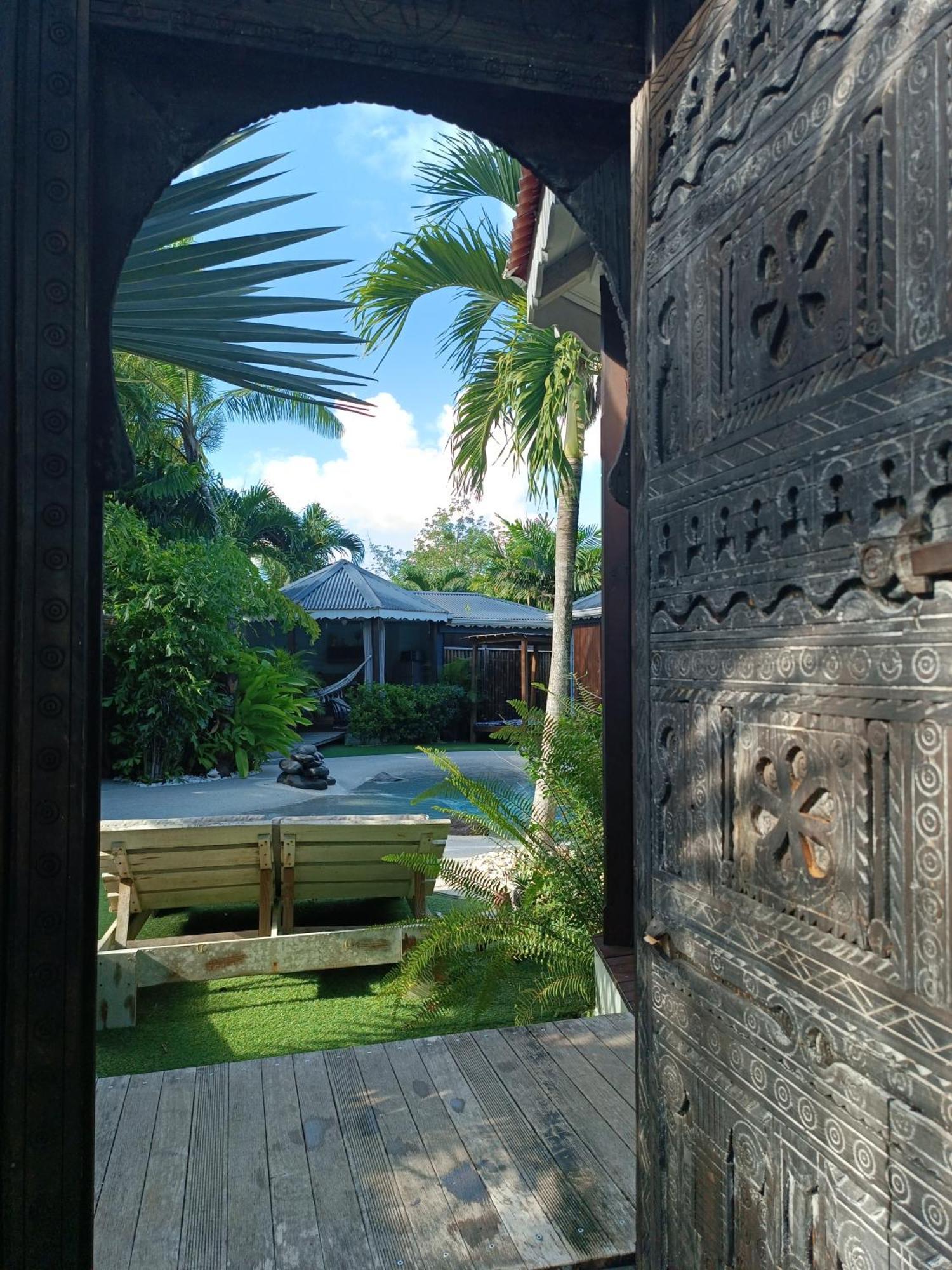Tiki Paradise Lodge Fwi Sainte-Anne  Kültér fotó
